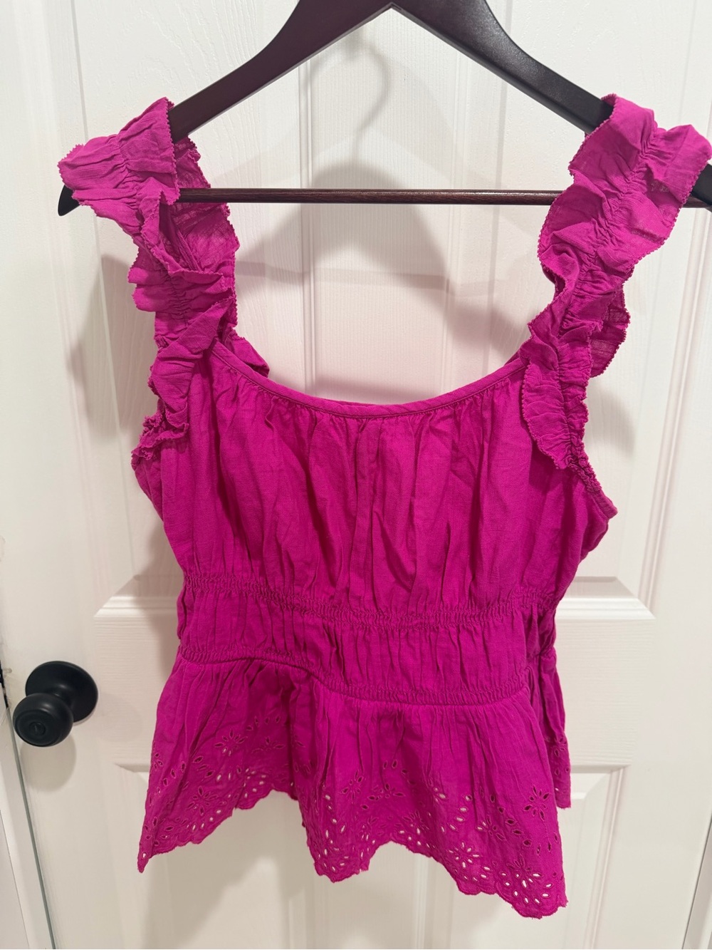 Old navy Women’s Magenta Ruffle Tank Top - Sleeveless Eyelet Peplum